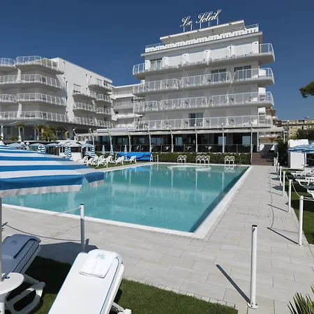 Le Soleil 4*